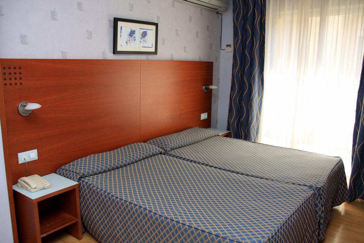 Twin Room (1 Adult)